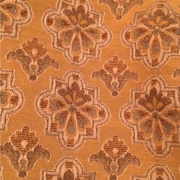 Saks Fifth Avenue silk vest - Picture 12 of 12